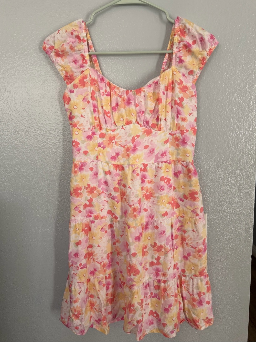 Hollister pastel floral tiered mini dress size S